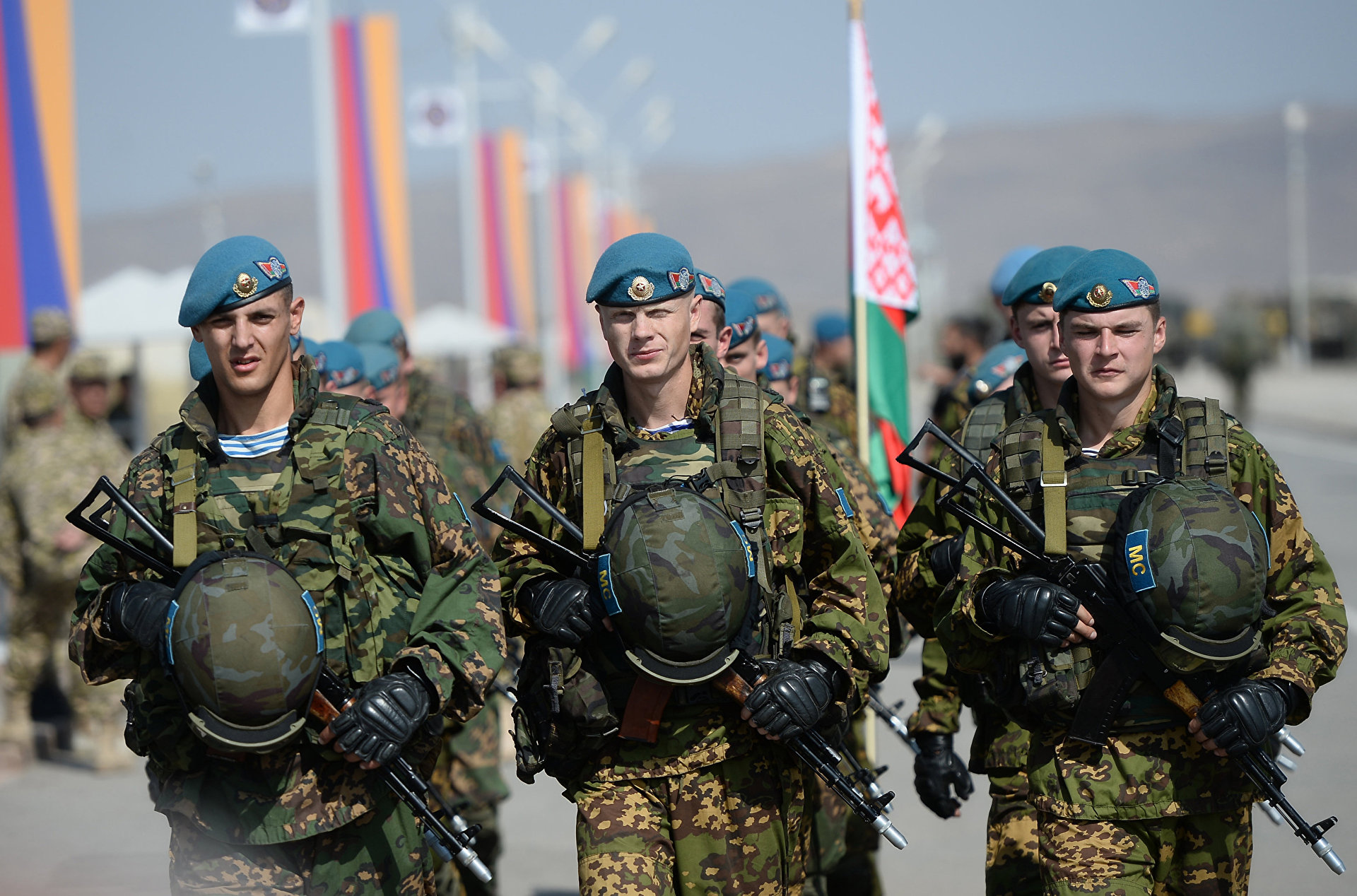 армия